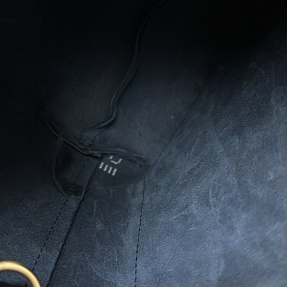 Portland Leather goods mini crossbody tote đź’™ Deep Waters navy blue đź’™ - Picture 11 of 17